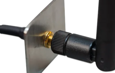 Outdoor LTE-M wall mount antenna (with 5m cable)